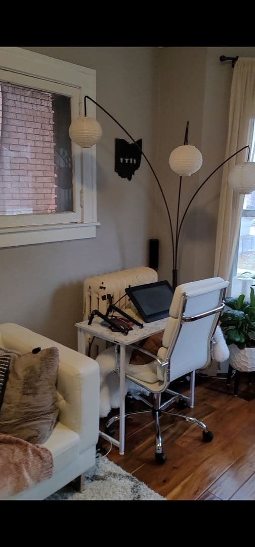 Detroit Apartment: 665  West Willis