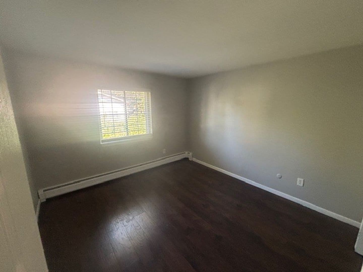 Mt.Clemens Apartment: 1 Valley Drive