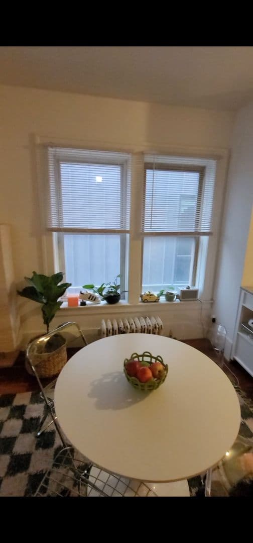 Detroit Apartment: 665  West Willis