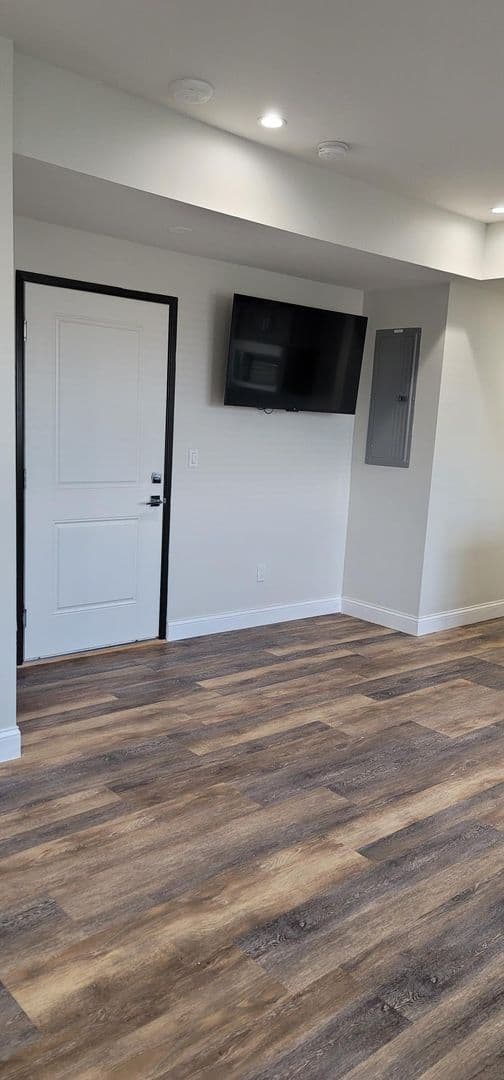 Detroit Apartment: 741 Seward St