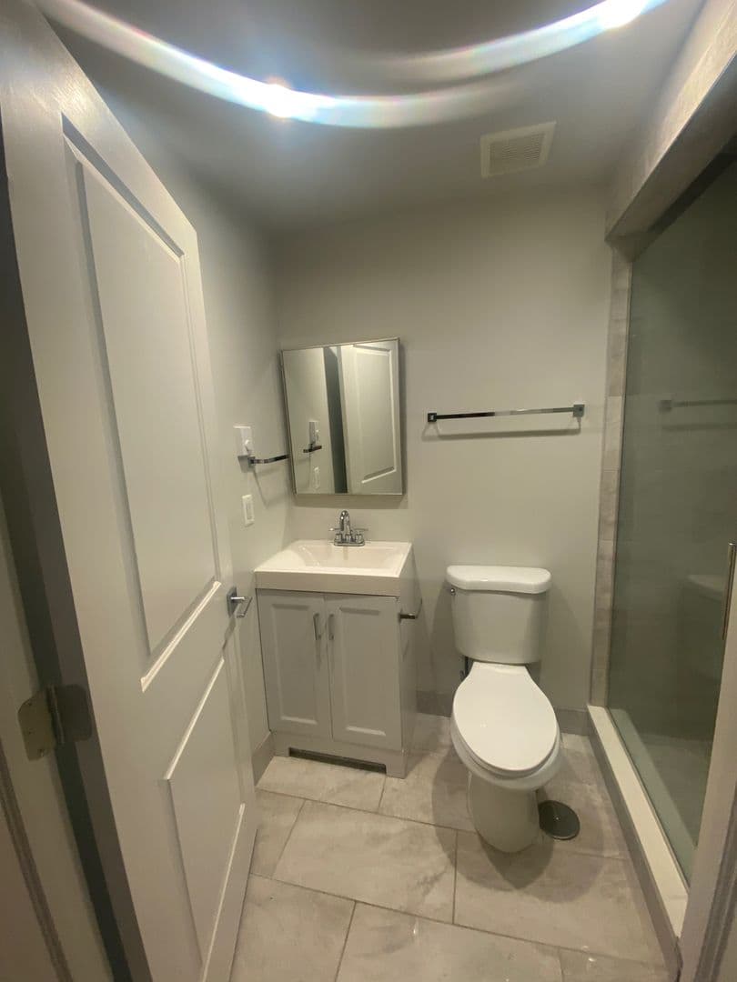 Detroit Apartment: 51 W Palmer