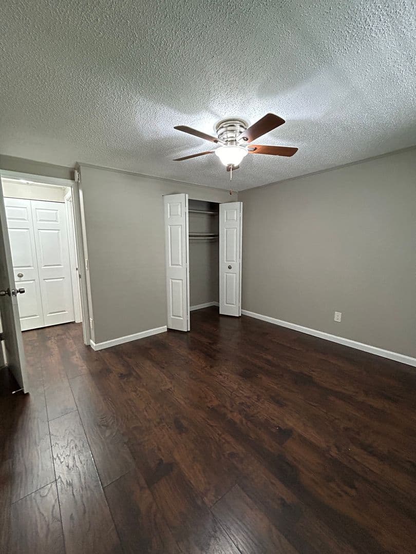 Westland Apartment: 110 Waterbury Ct