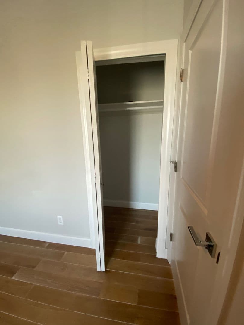 Detroit Apartment: 51 W Palmer