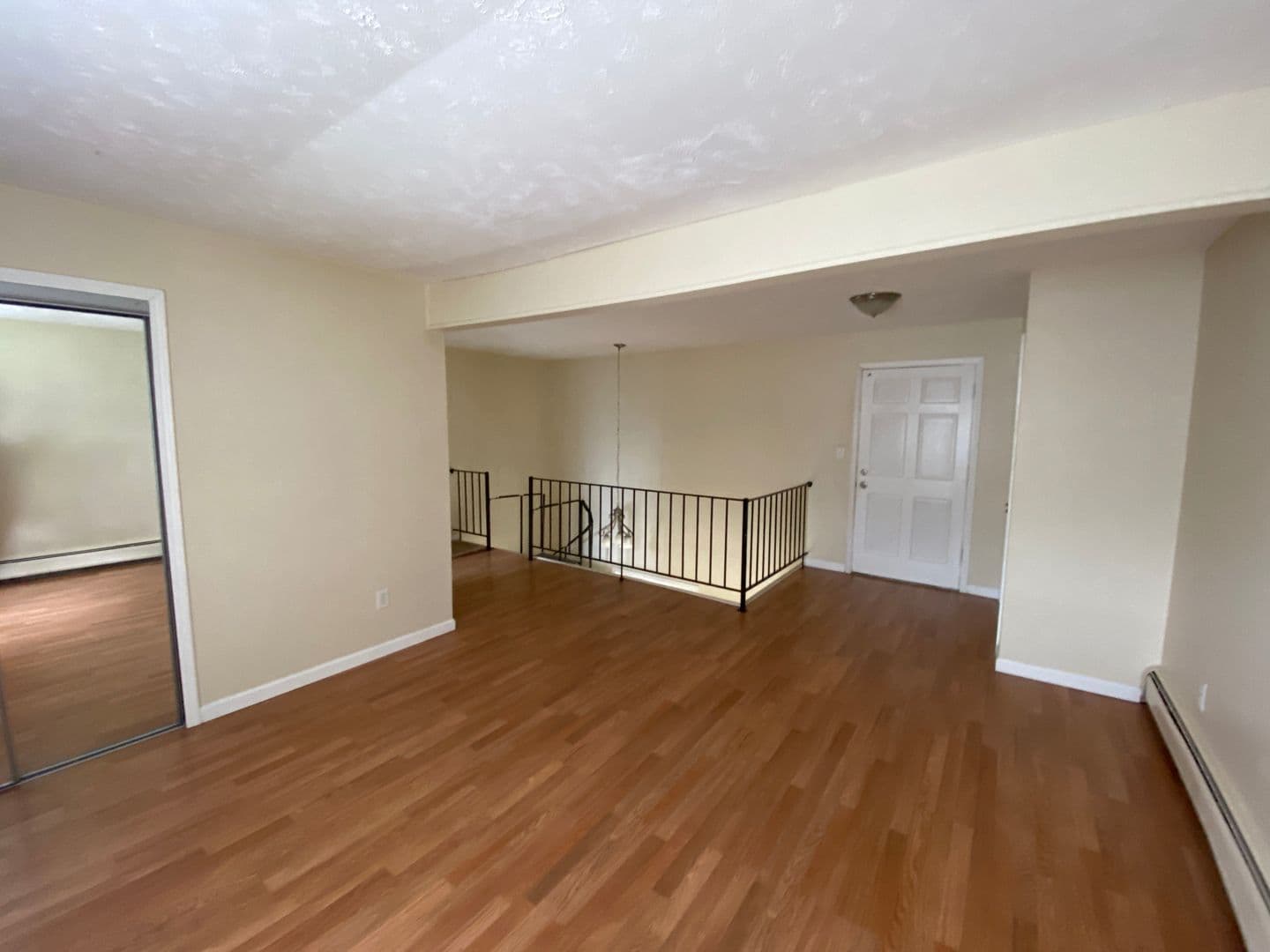 Royal Oak Apartment: 1105 N Stephenson Hwy