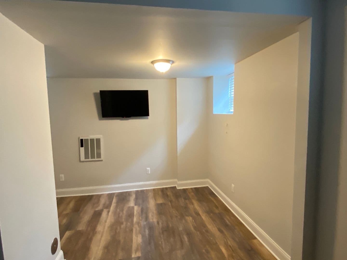 Detroit Apartment: 51 W Palmer