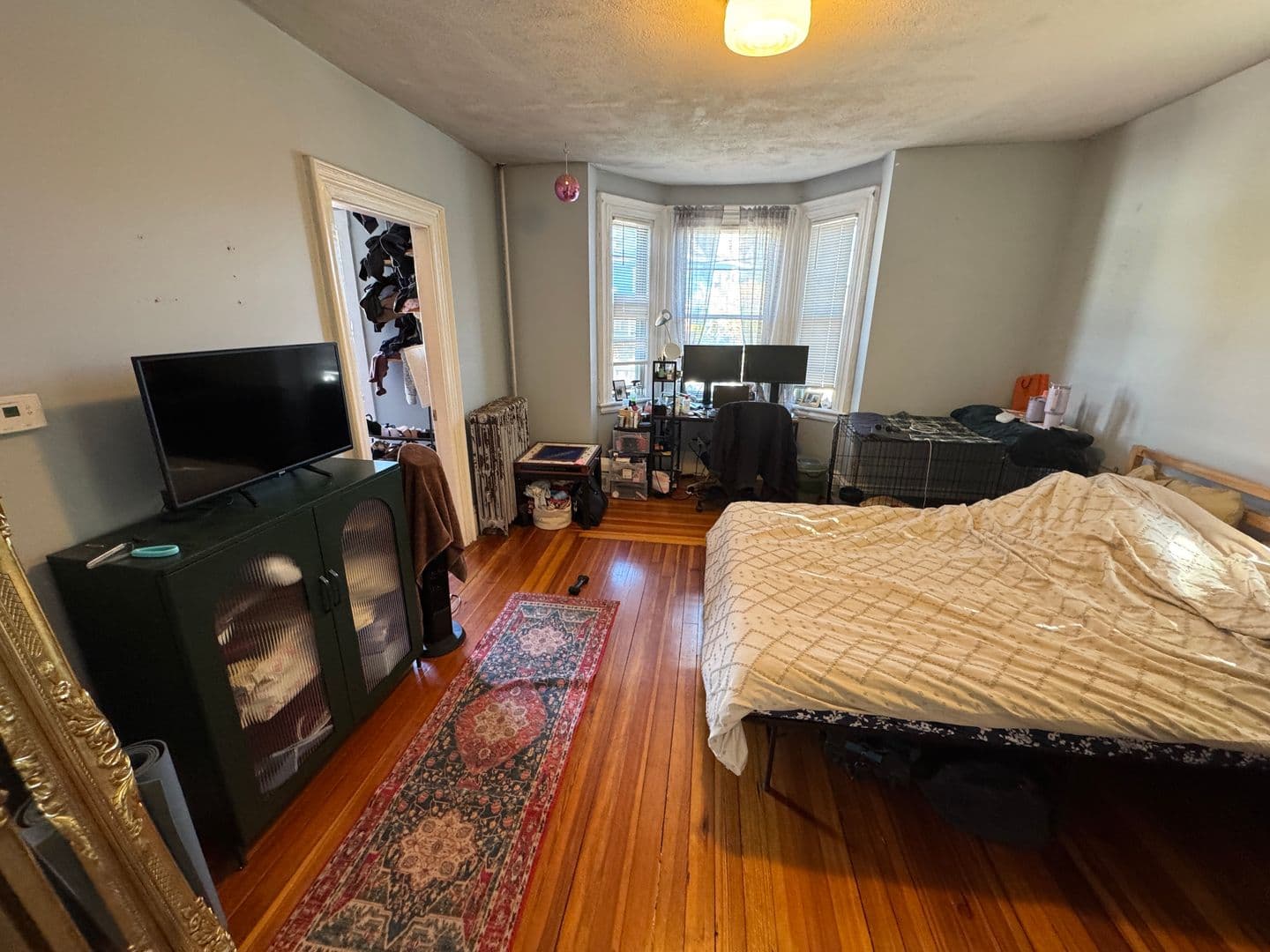 Somerville Apartment: 190-192 Holland St