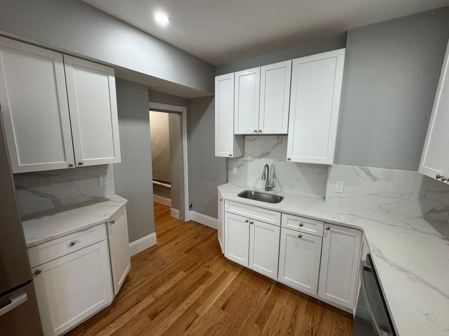 Somerville Apartment: 13 Spring St