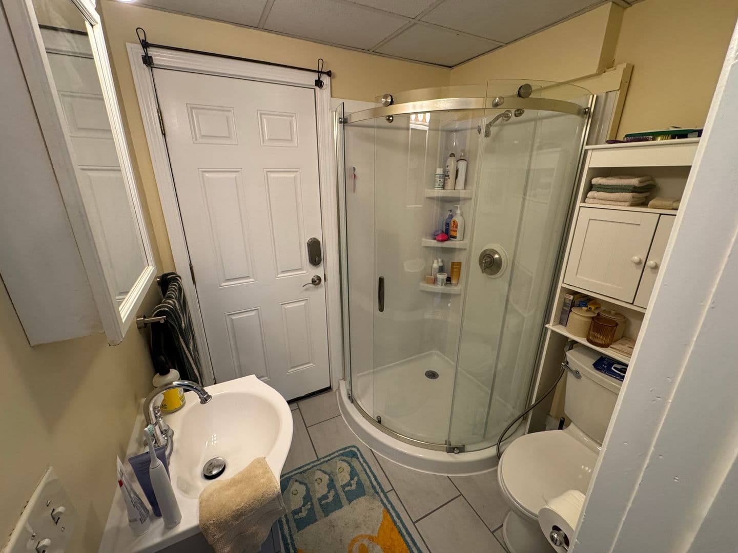 Somerville Apartment: 735 Somerville Ave
