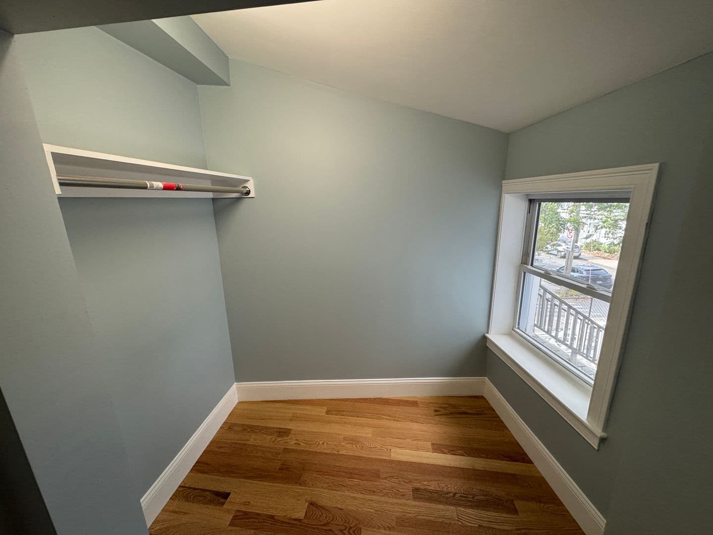 Somerville Apartment: 13 Spring St