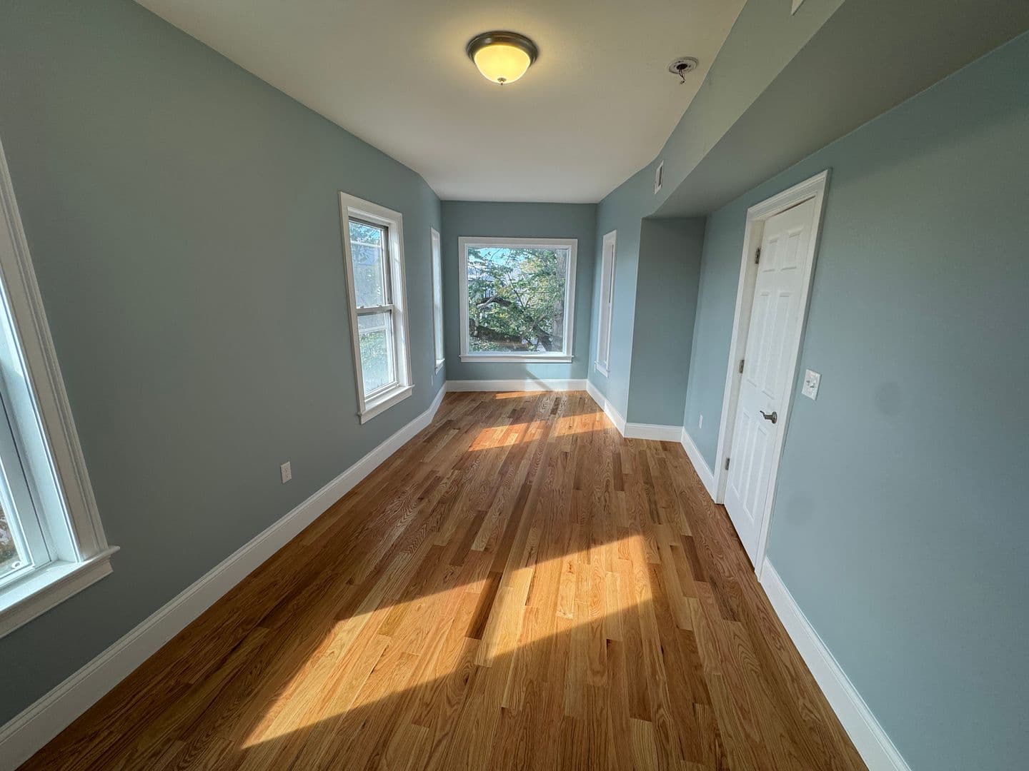 Somerville Apartment: 13 Spring St