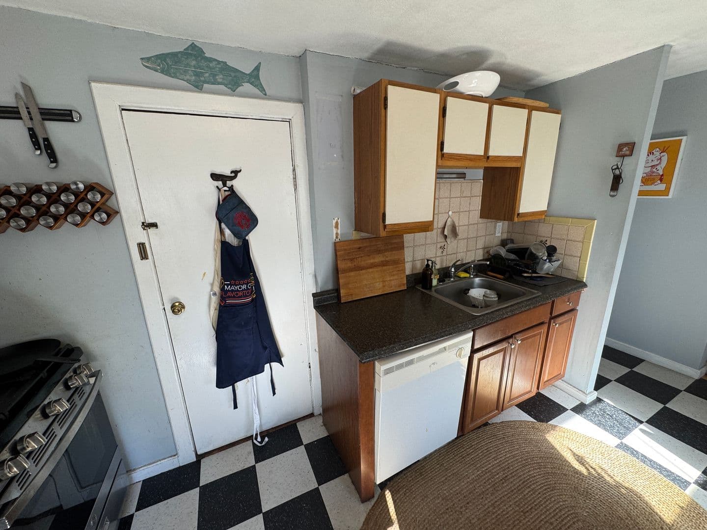 Somerville Apartment: 190-192 Holland St
