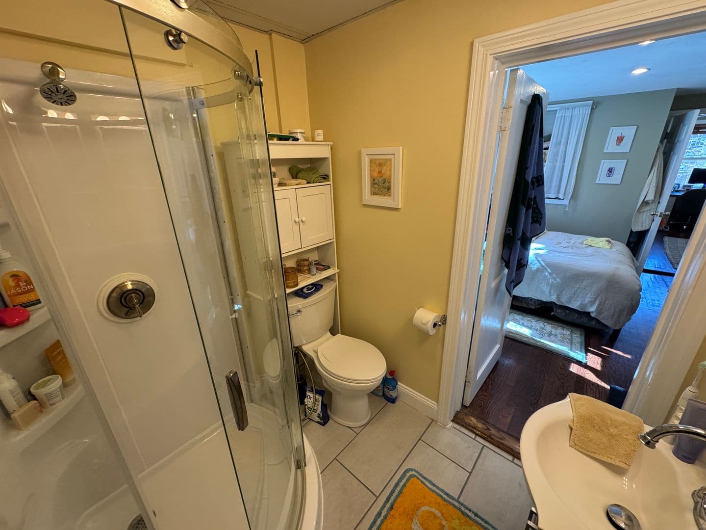 Somerville Apartment: 735 Somerville Ave
