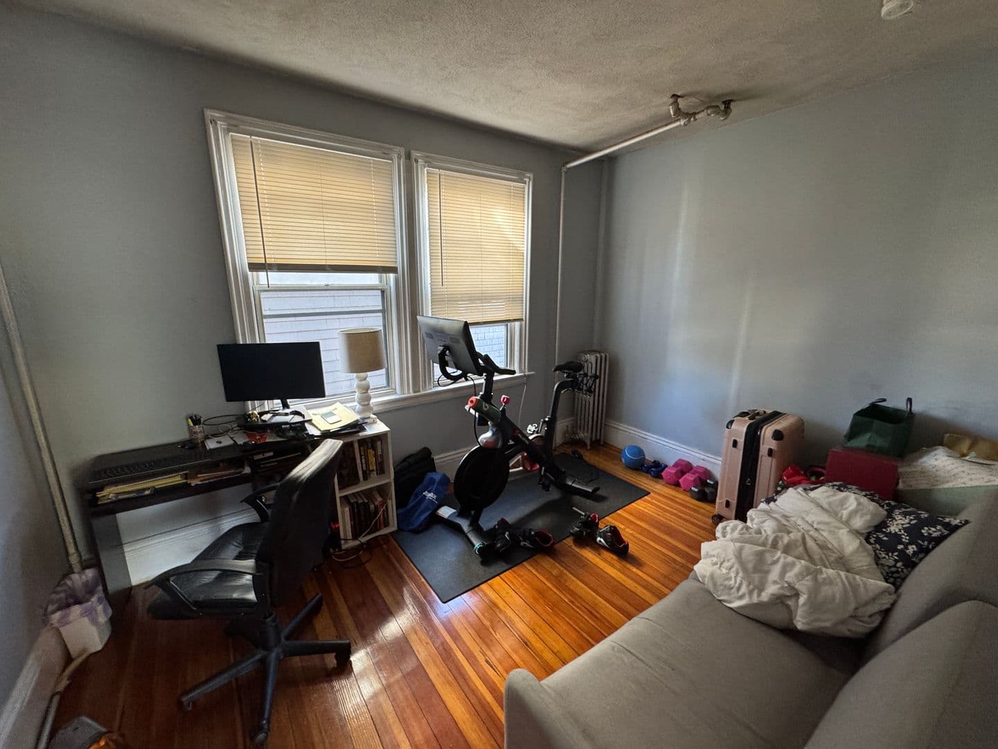 Somerville Apartment: 190-192 Holland St