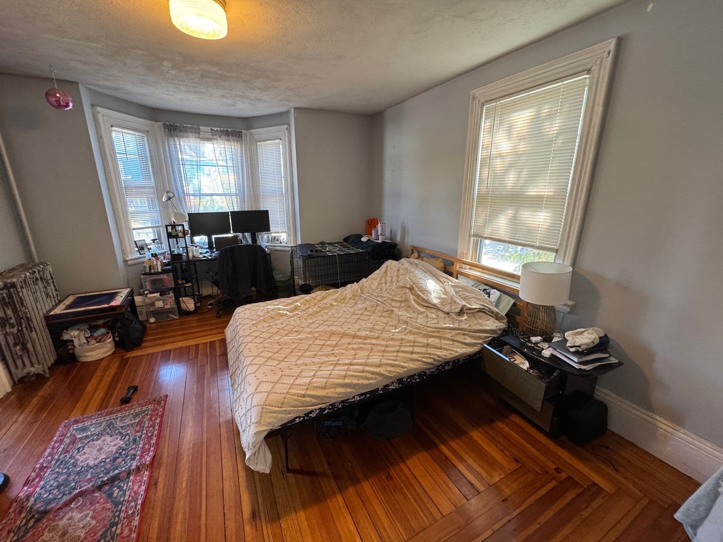 Somerville Apartment: 190-192 Holland St