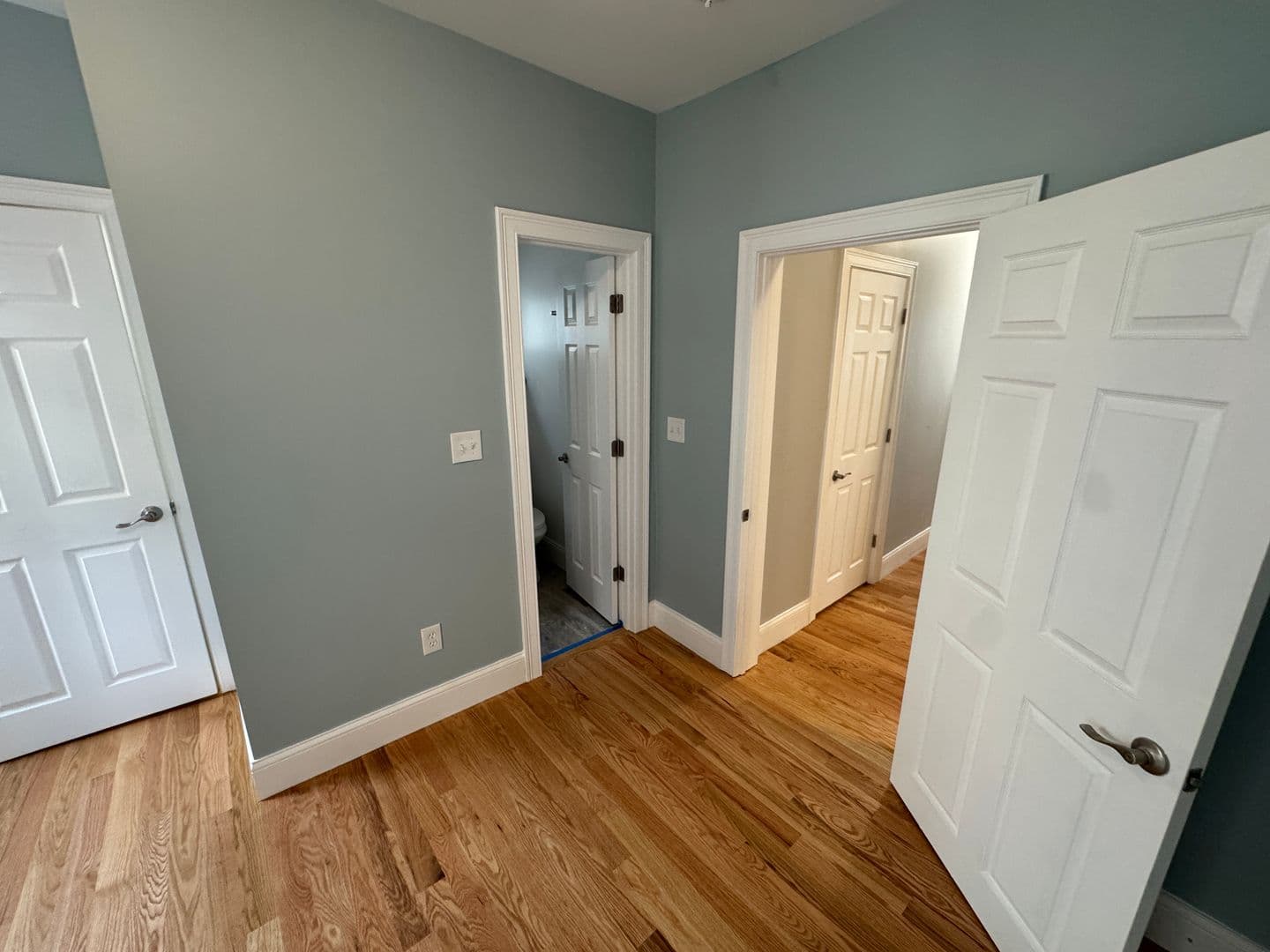 Somerville Apartment: 13 Spring St
