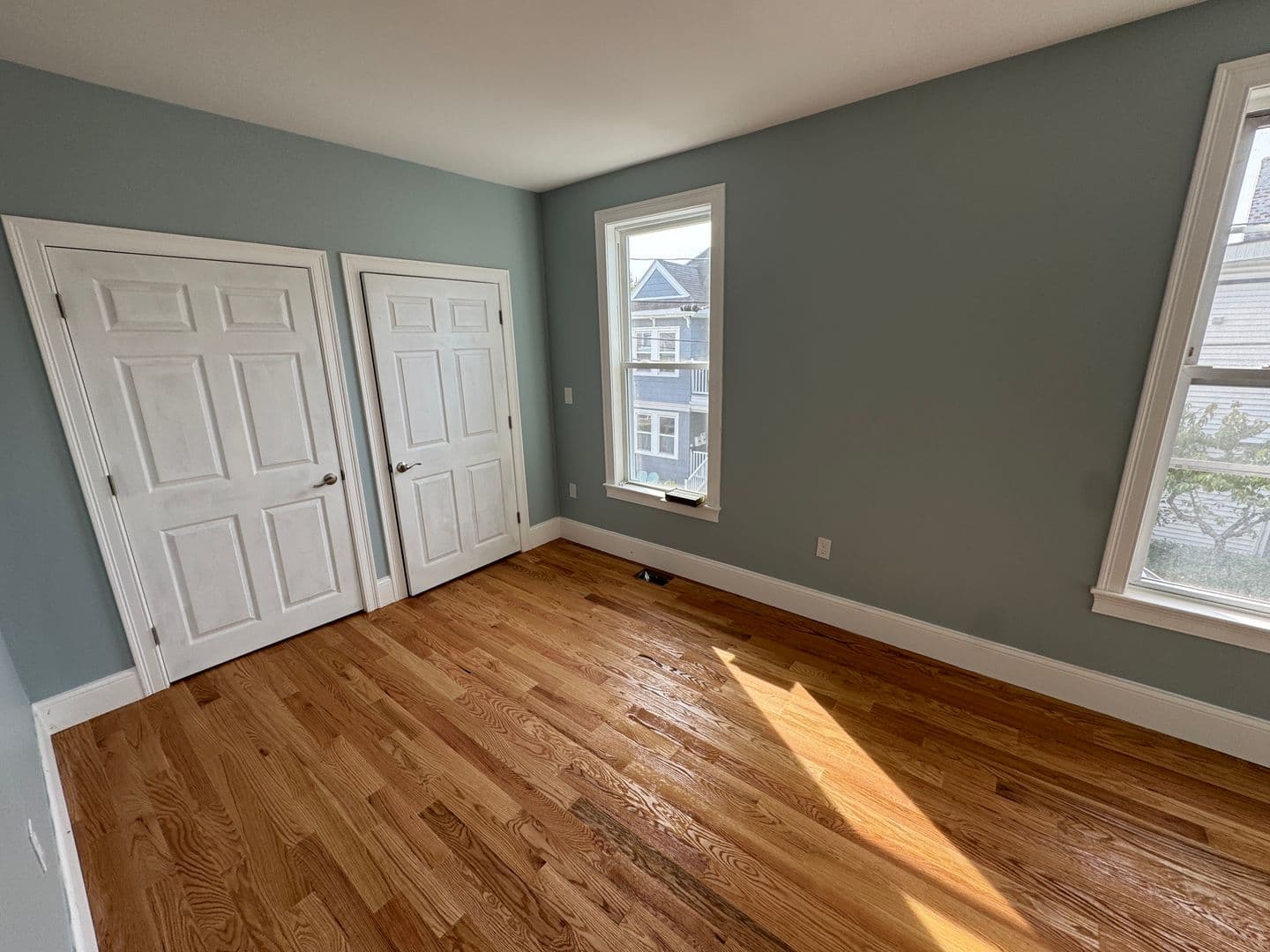 Somerville Apartment: 13 Spring St