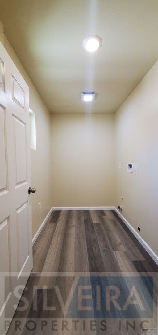 Santa Maria Apartment: 1390 Yale Place