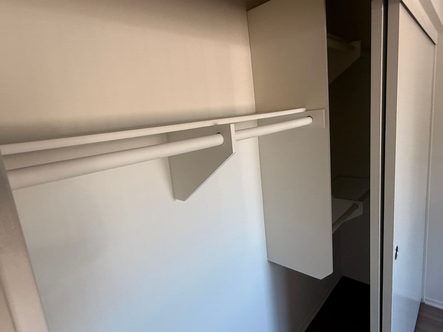 North Hollywood Apartment: 12950 Hartland Street