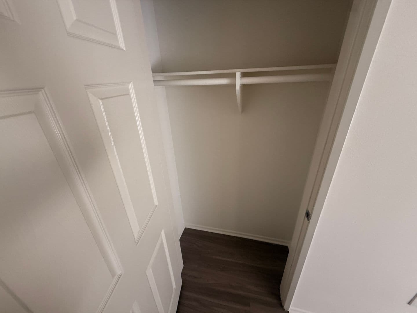 North Hollywood Apartment: 12950 Hartland Street