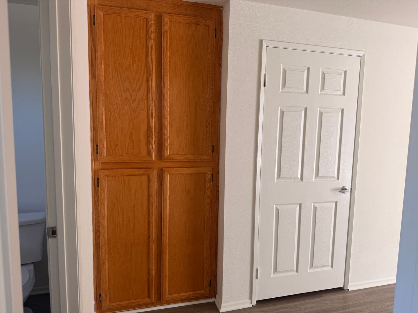 North Hollywood Apartment: 12950 Hartland Street