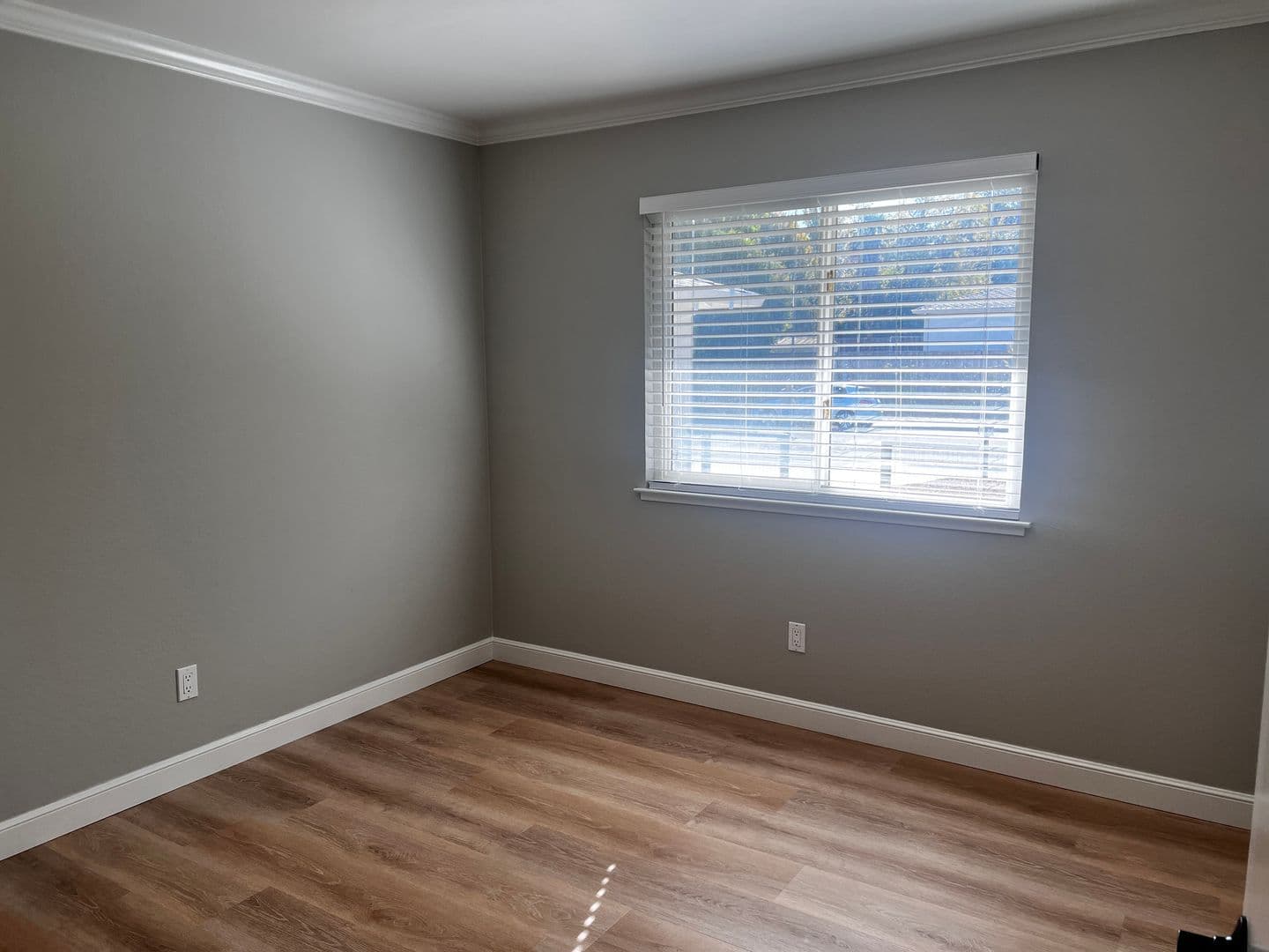 San Ramon House: 2819 Yosemite Ave