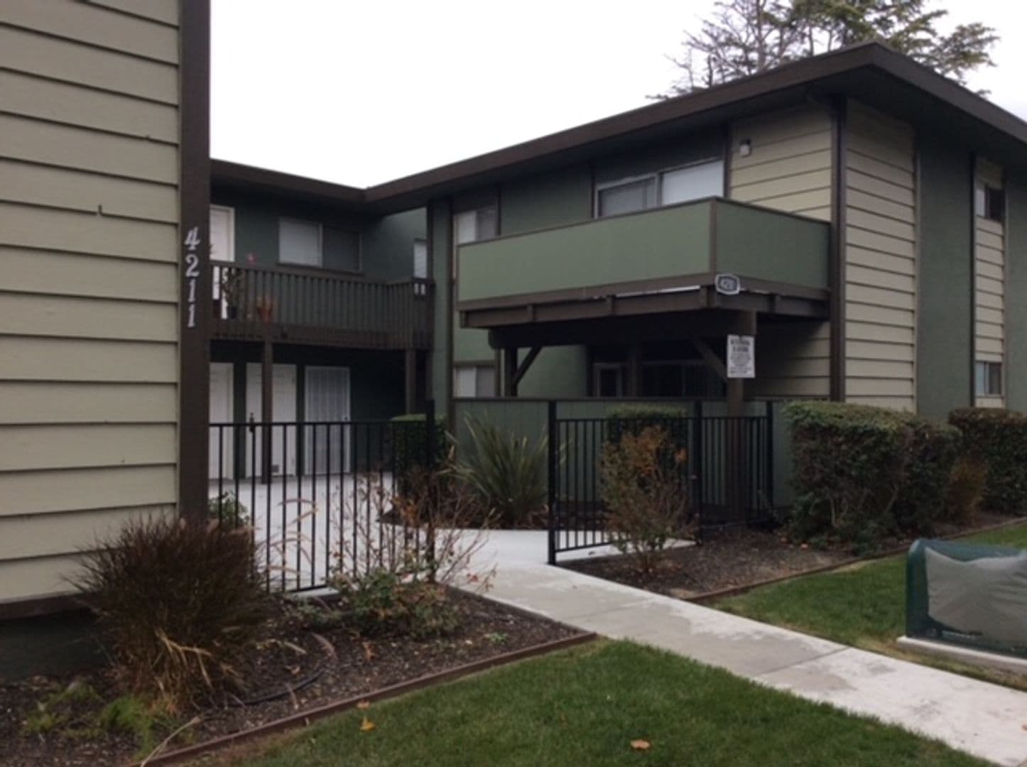 Fremont Apartment: 4211 Central Ave