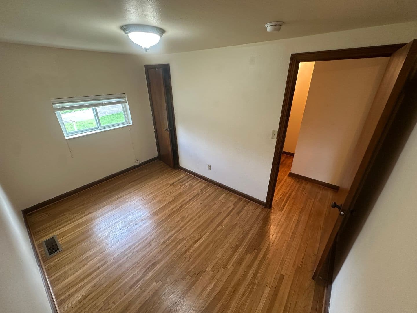 Parkersburg Apartment: 905 26th Street