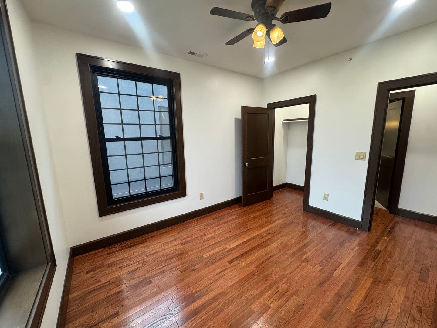 Parkersburg Apartment: 310 9 1/2 Street