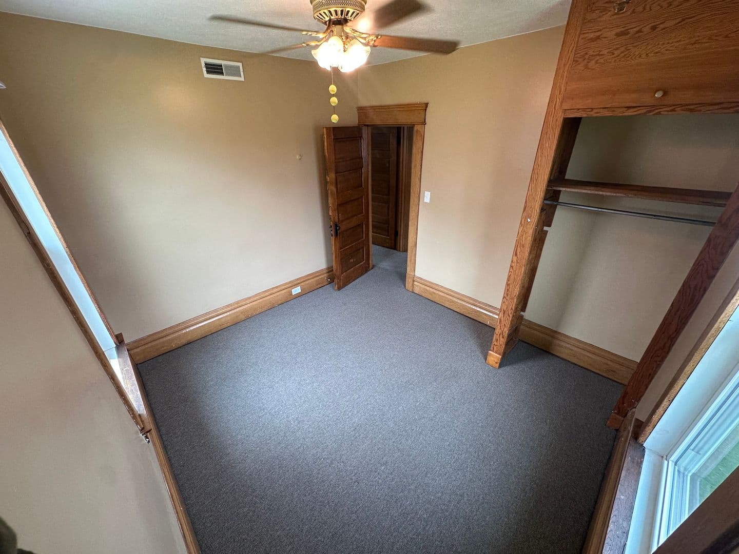 Parkersburg House: 3002 Dudley Avenue