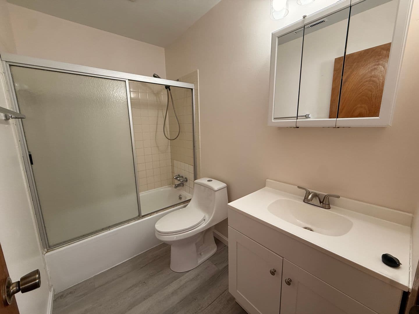 Vienna Apartment: 1202 19th Street