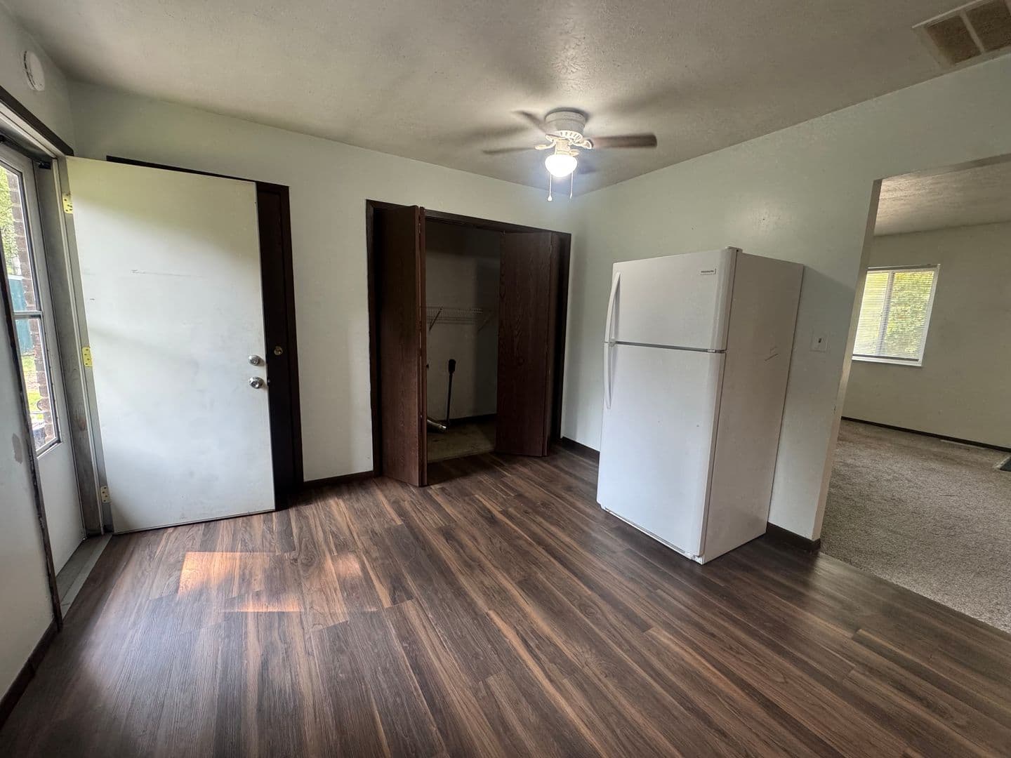 Parkersburg Apartment: 516 9th Avenue
