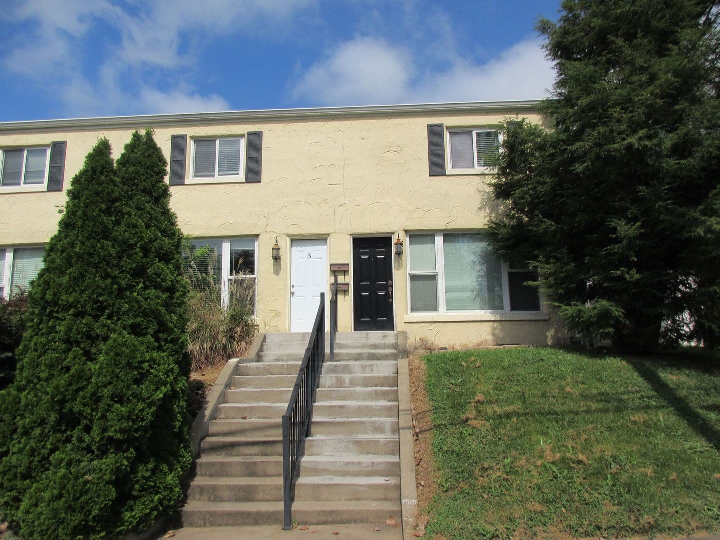 Parkersburg Apartment: 905 26th Street