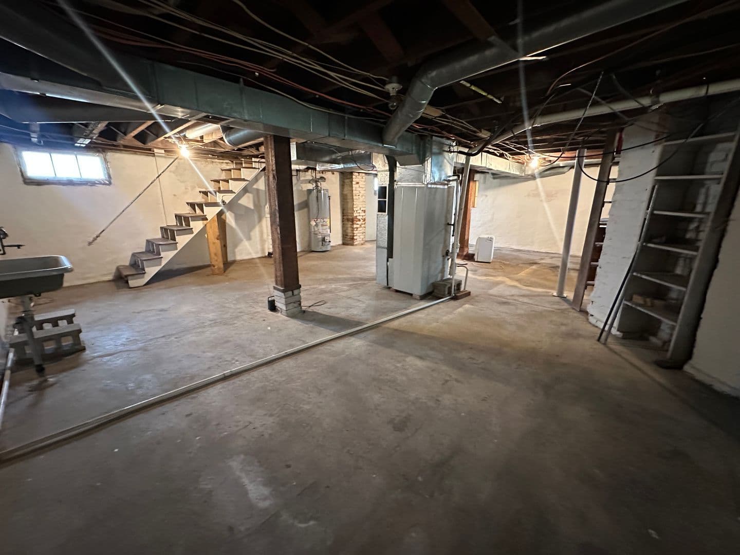 Parkersburg House: 3002 Dudley Avenue