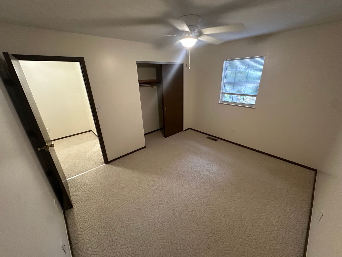 Parkersburg House: 29 Campbell Drive
