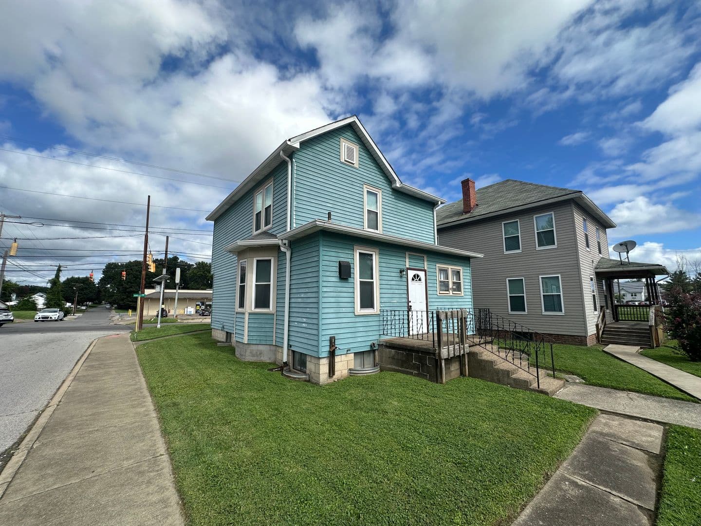 Parkersburg House: 3000 Dudley Avenue