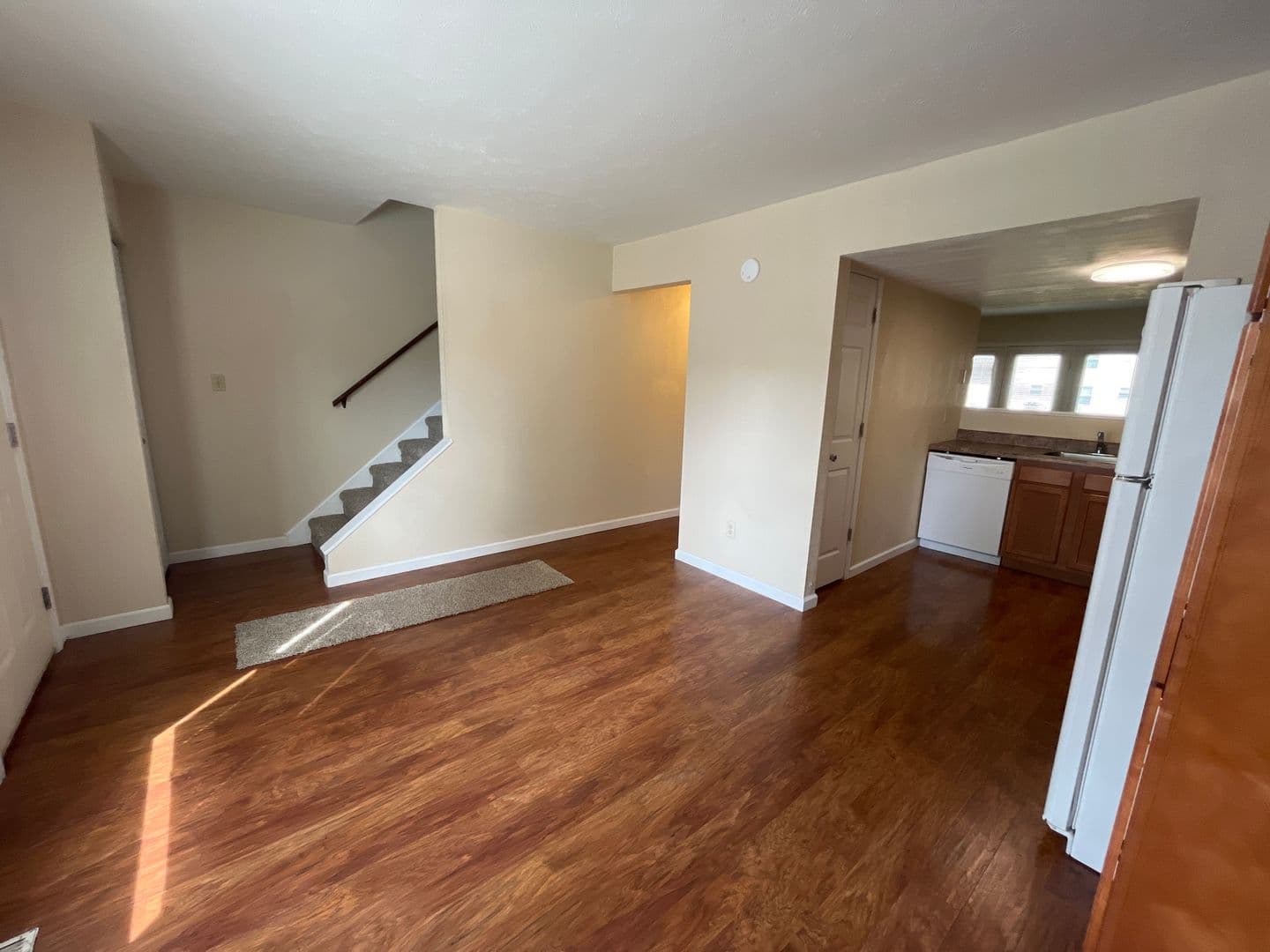 Belpre Apartment: 1604 Hill Street