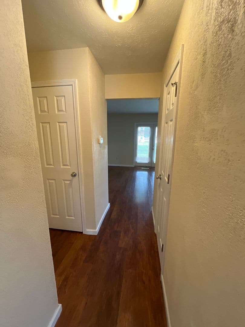 Belpre Apartment: 1604 Hill Street