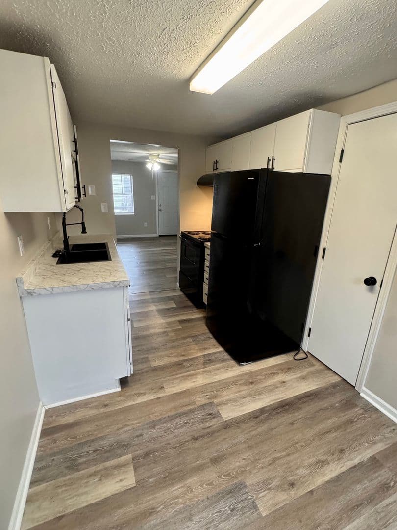 Vienna Apartment: 1100 12th Street
