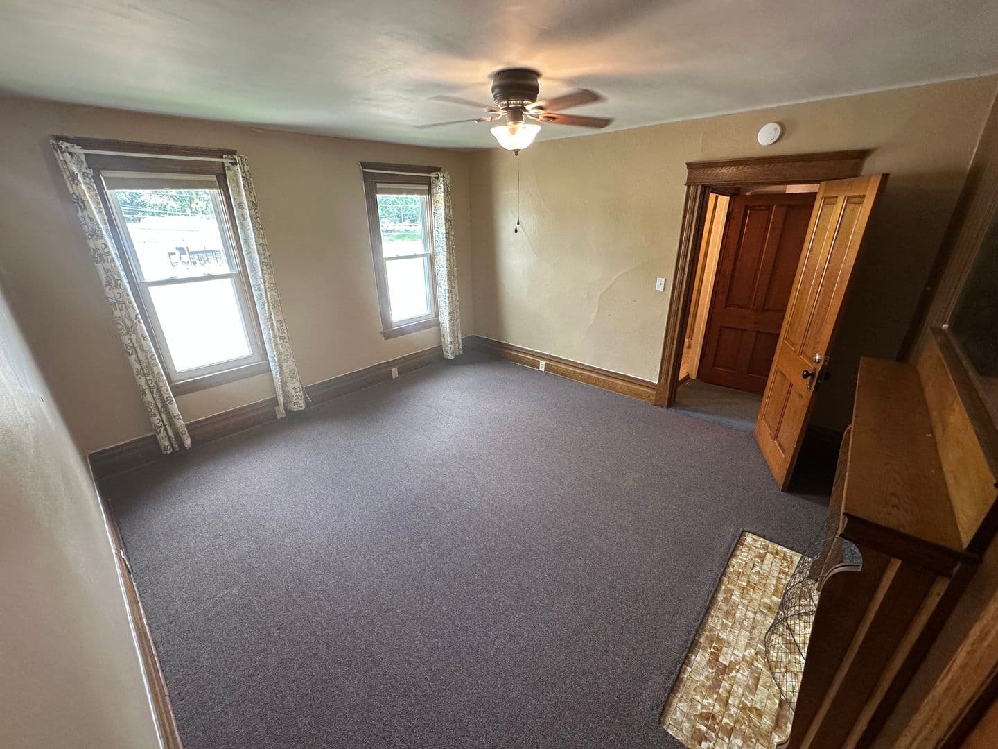Parkersburg House: 3000 Dudley Avenue