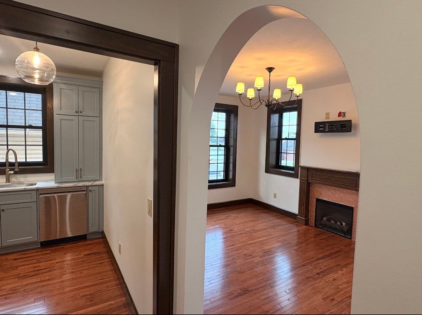 Parkersburg Apartment: 310 9 1/2 Street