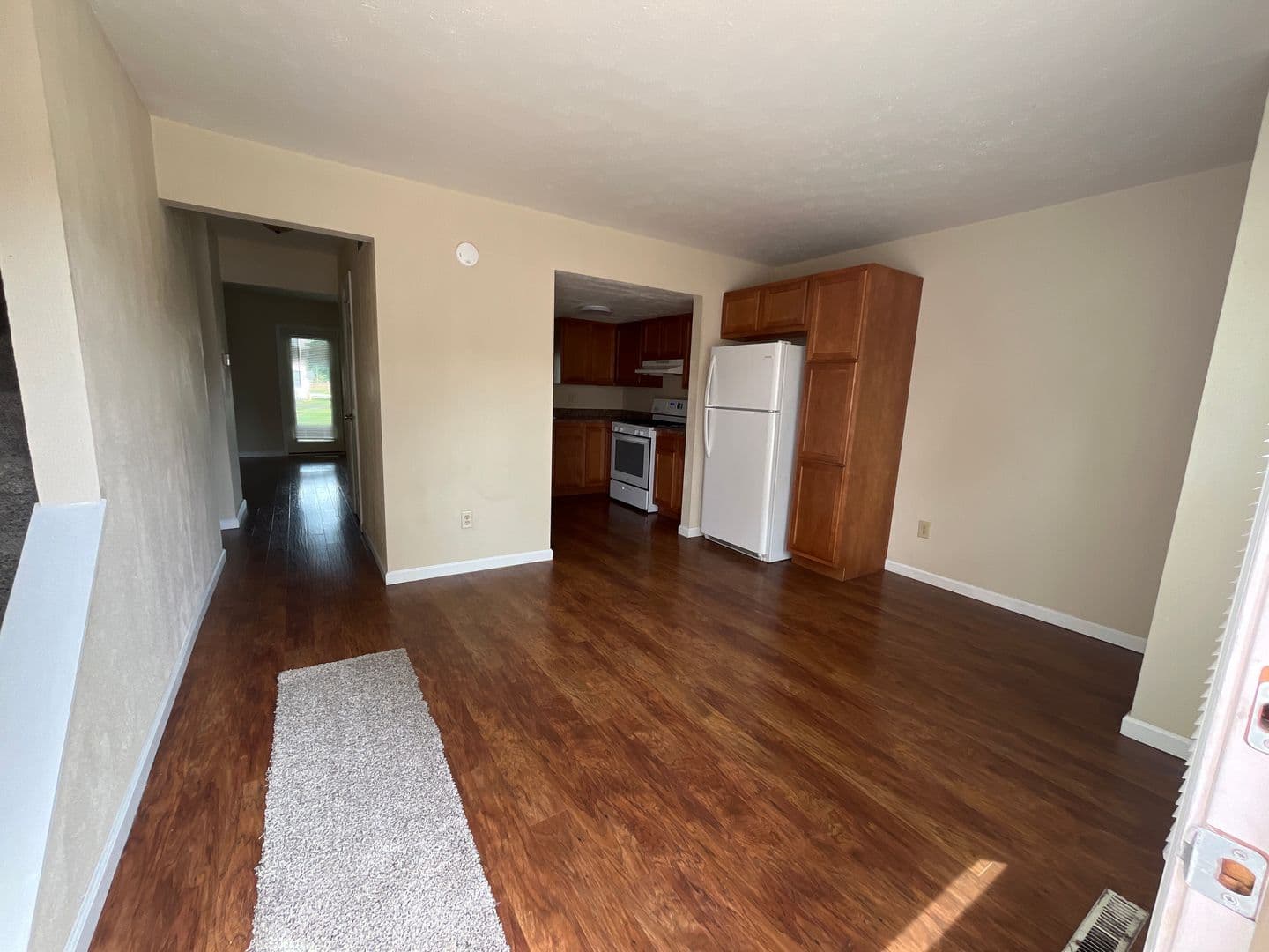 Belpre Apartment: 1604 Hill Street