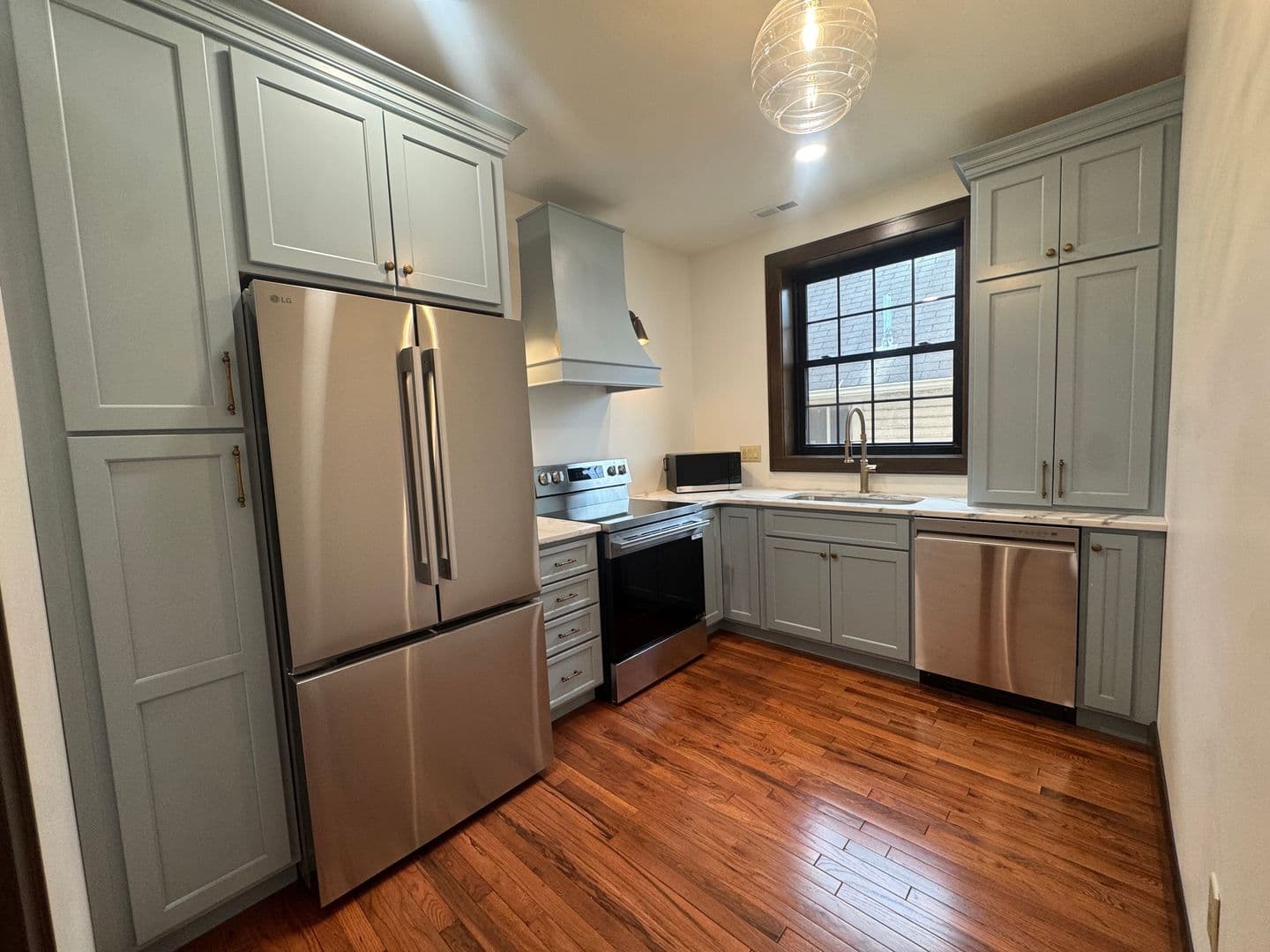 Parkersburg Apartment: 310 9 1/2 Street
