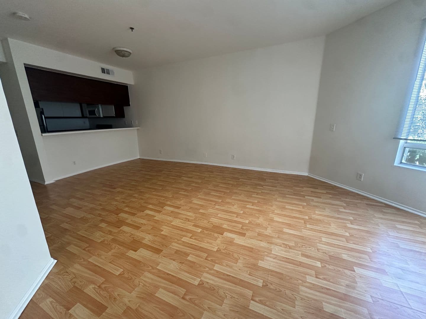 Los Angeles Apartment: 1229 N. Sycamore Ave.