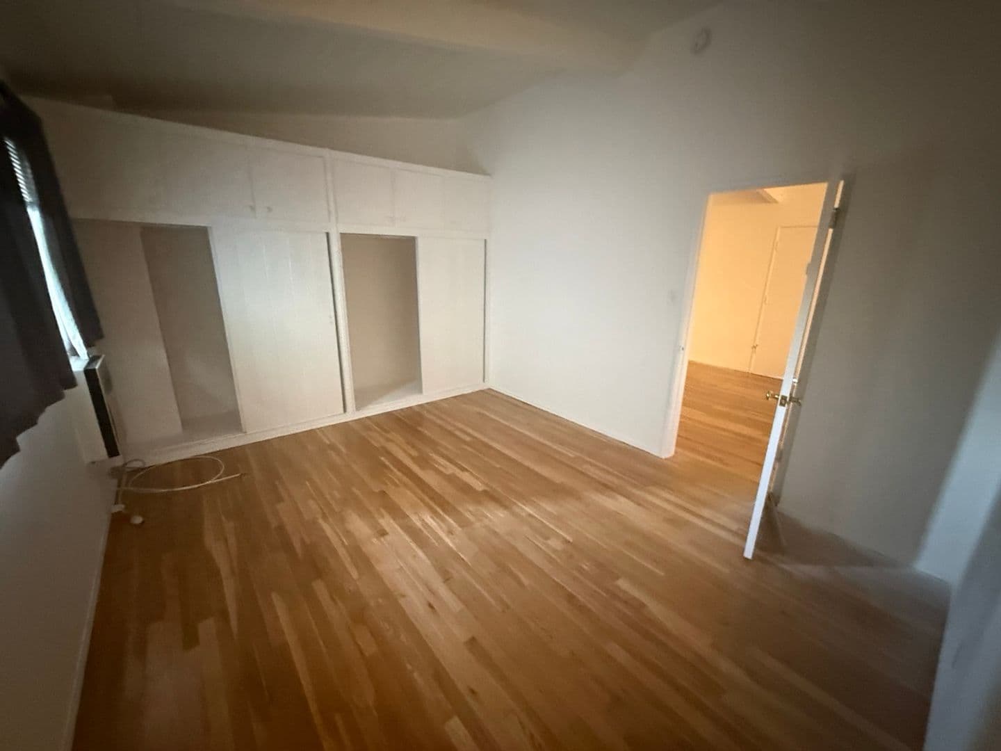 West Hollywood Apartment: 9017 Harratt St.