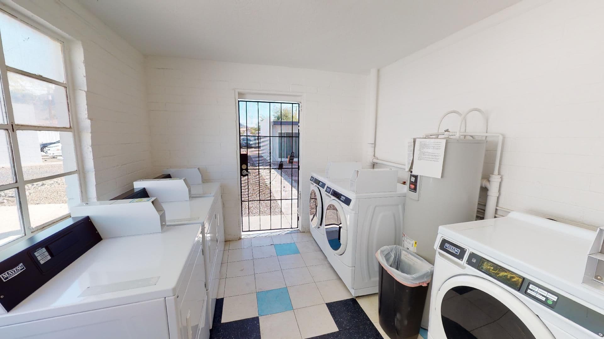 Phoenix Apartment: 1716 E Ocotillo Road