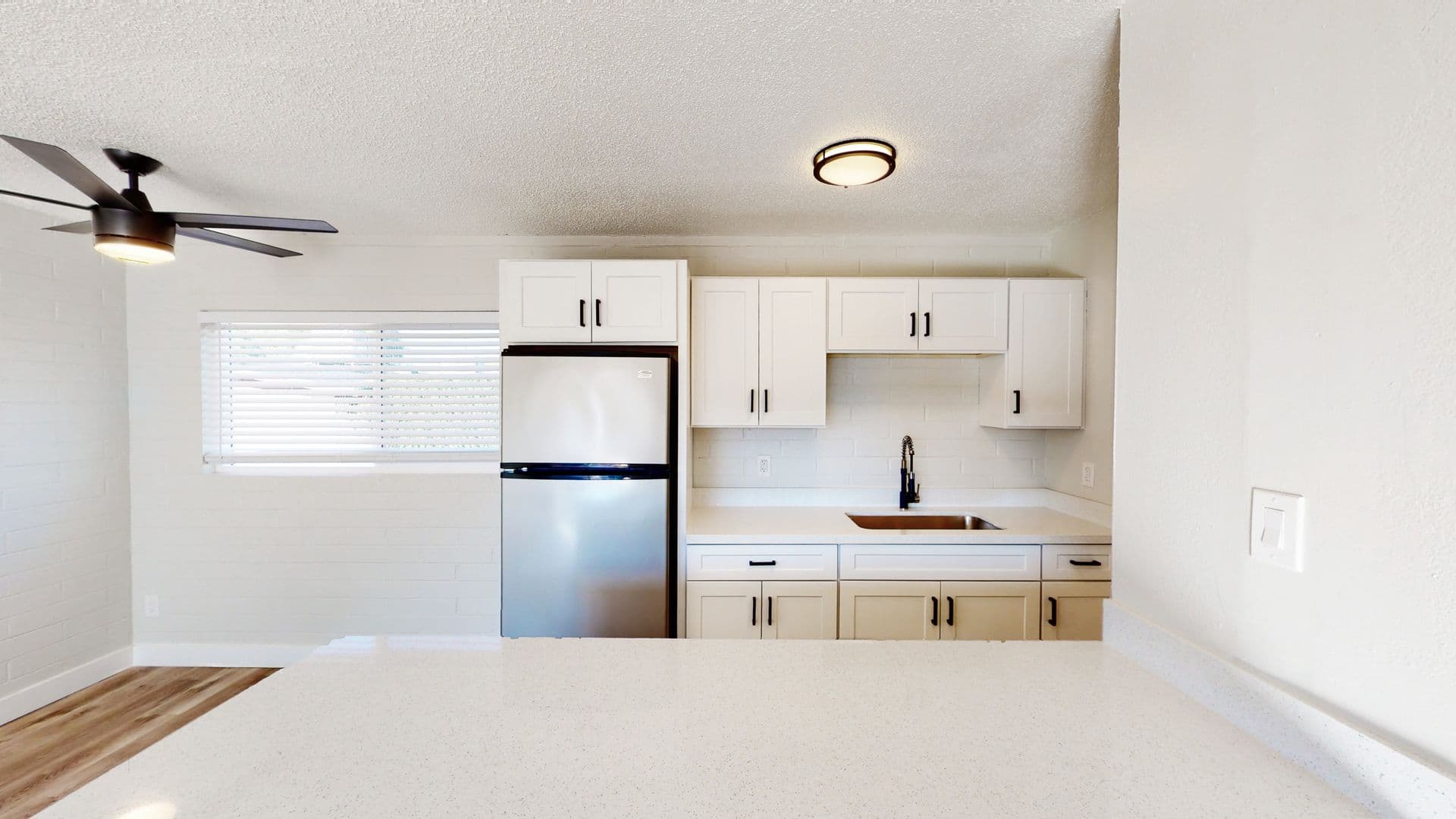 Phoenix Apartment: 1712 E Ocotillo Road