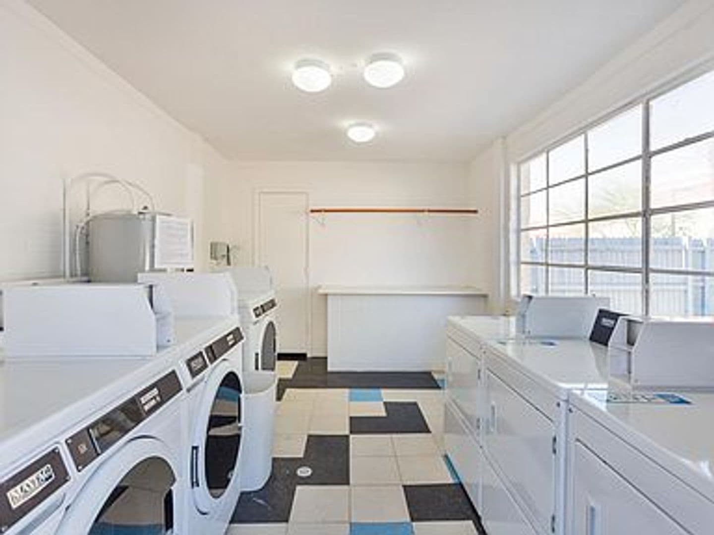 Phoenix Apartment: 1712 E Ocotillo Road