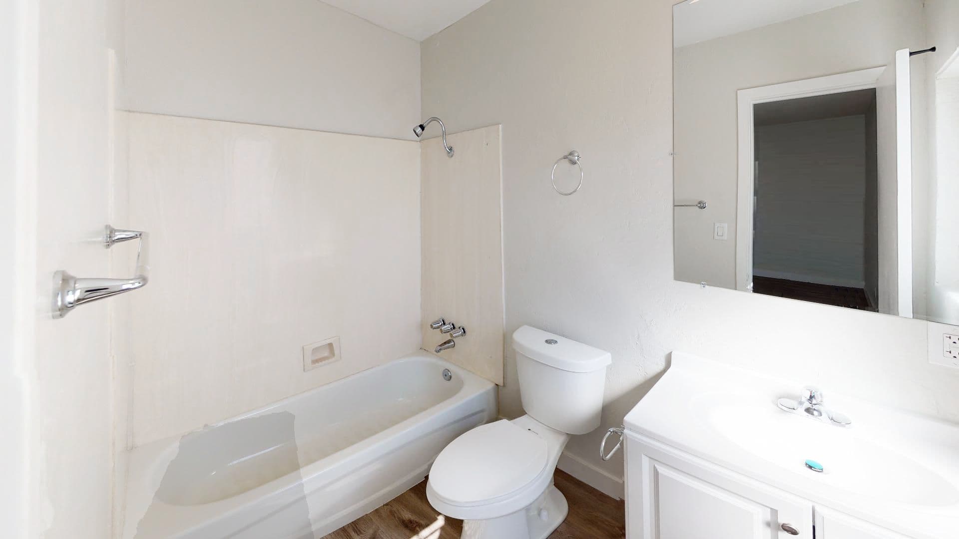 Phoenix Apartment: 1716 E Ocotillo Road