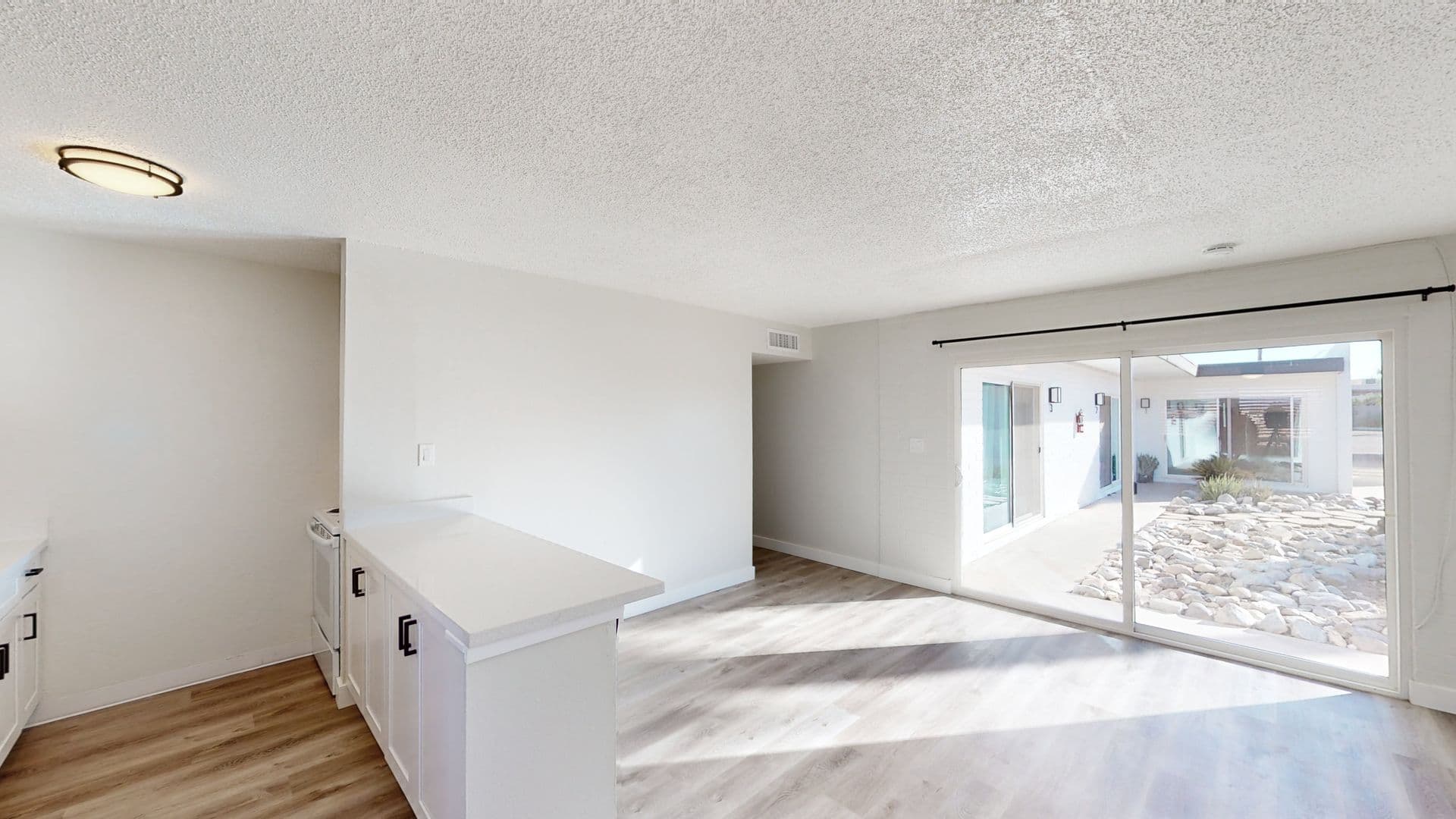 Phoenix Apartment: 1712 E Ocotillo Road