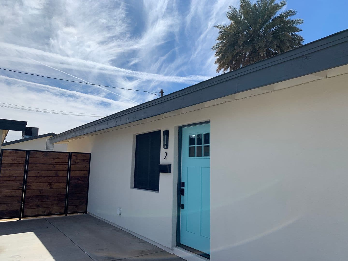 Phoenix Apartment: 1011 E Amelia Avenue